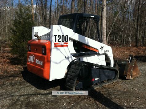 2002 bobcat t200 skid steer weight|bobcat t200 spec sheet.